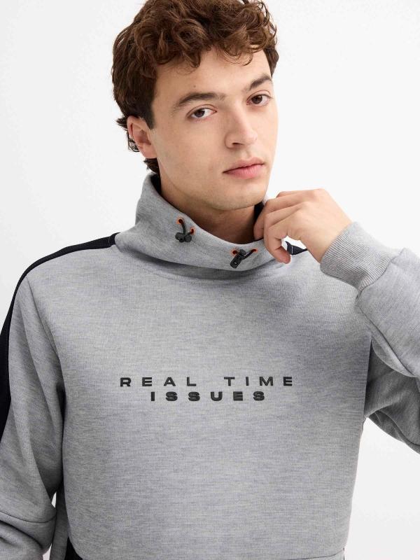In Side Sudadera Cuello Fluido Real Time