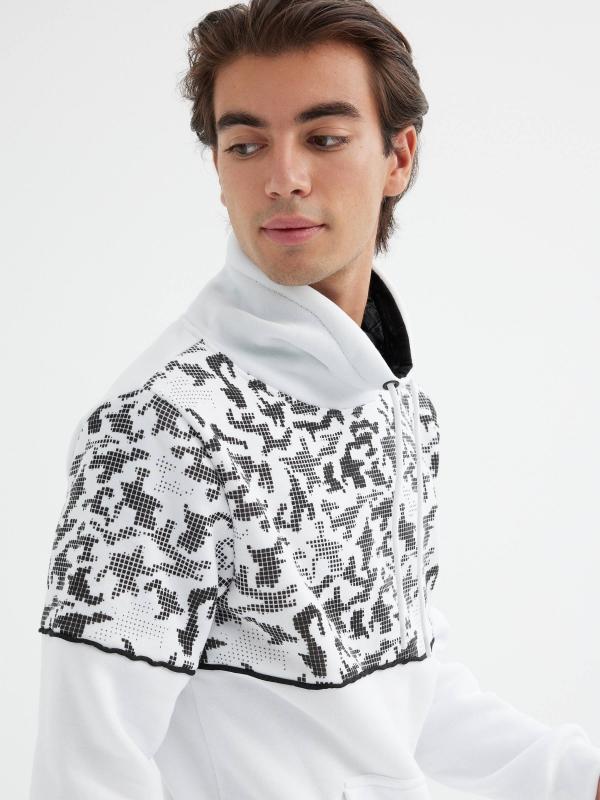 In Side Sudadera Print Cuello Fluido