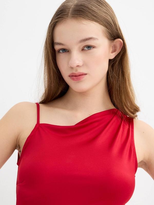 In Side Top Asimétrico Fruncido