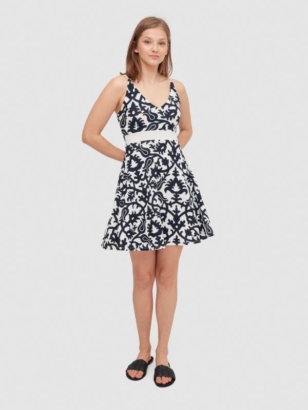 In Side Vestido Corto Flores Tribales