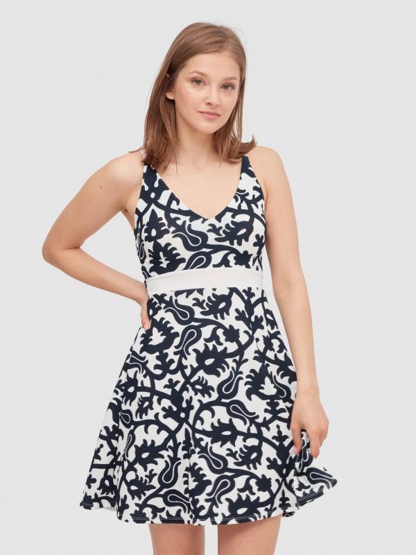 In Side Vestido Corto Flores Tribales