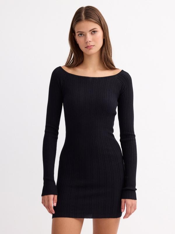 In side Vestido mini cuello de barco