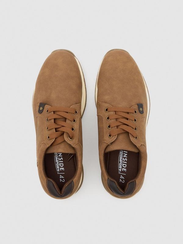 In Side Zapato Deportivo Marrón