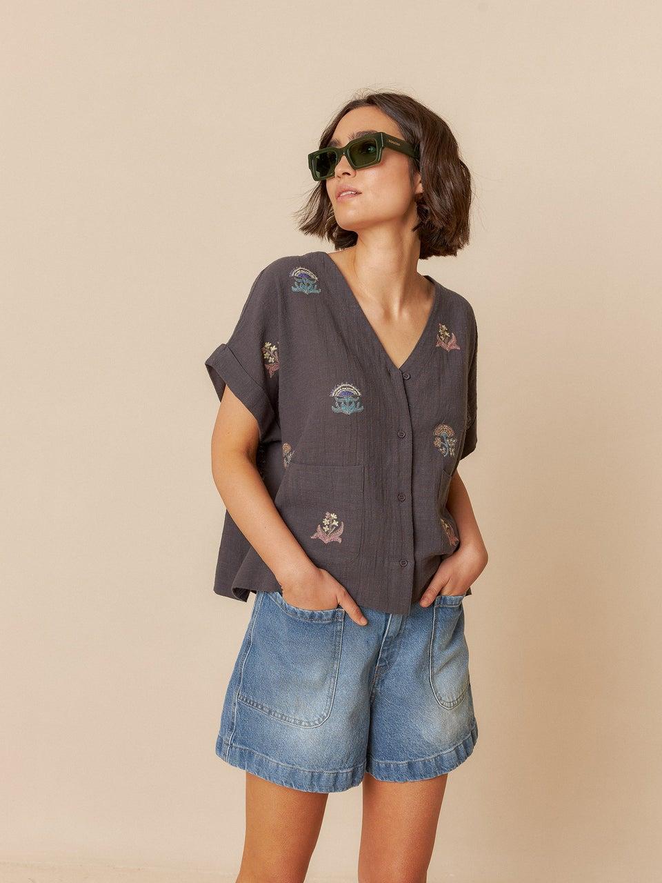 Indi & cold CAMISA BORDADOS MANGA CORTA