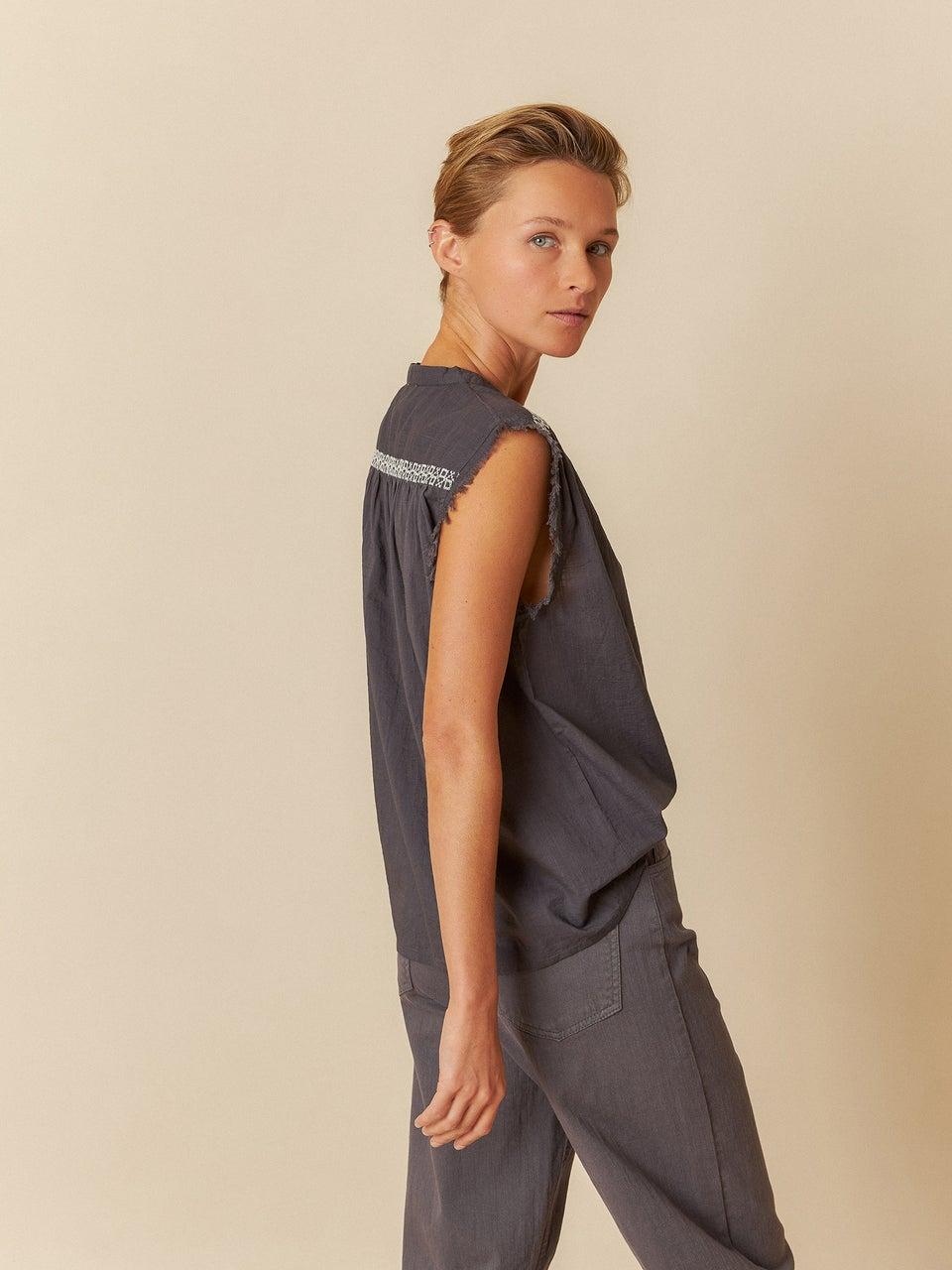 Indi & Cold CAMISA BORDADOS PUNTO DE CRUZ