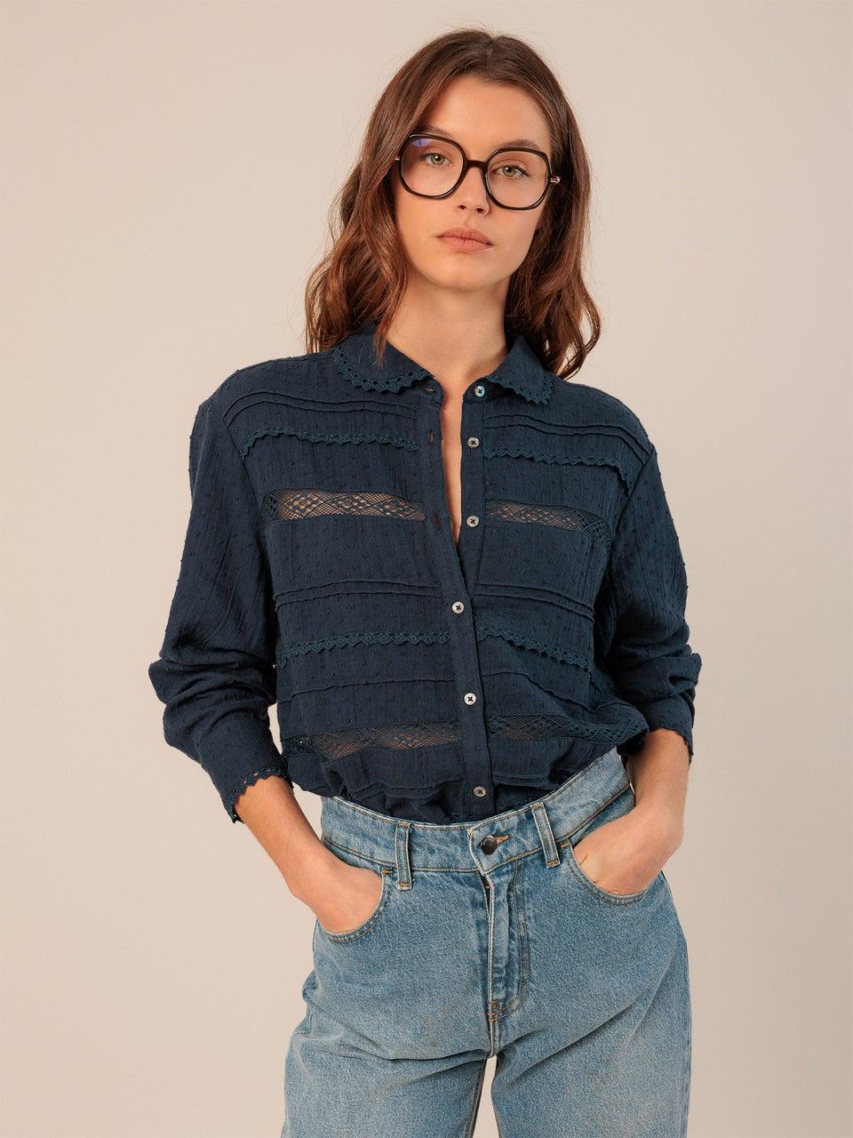 Indi & Cold CAMISA DE PLUMETI Y PUNTILLA