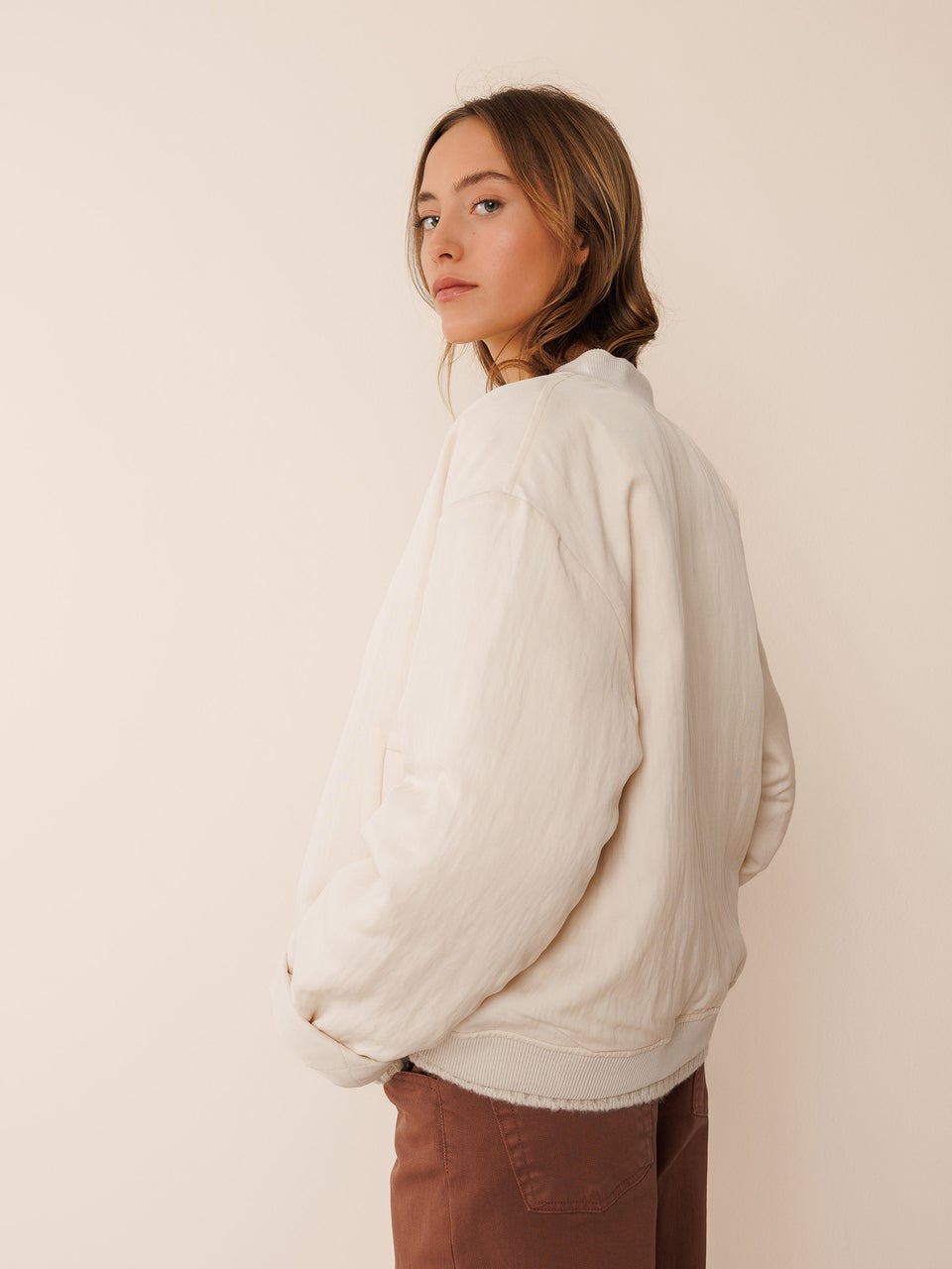 Indi & Cold CHAQUETA BOMBER SATINADA