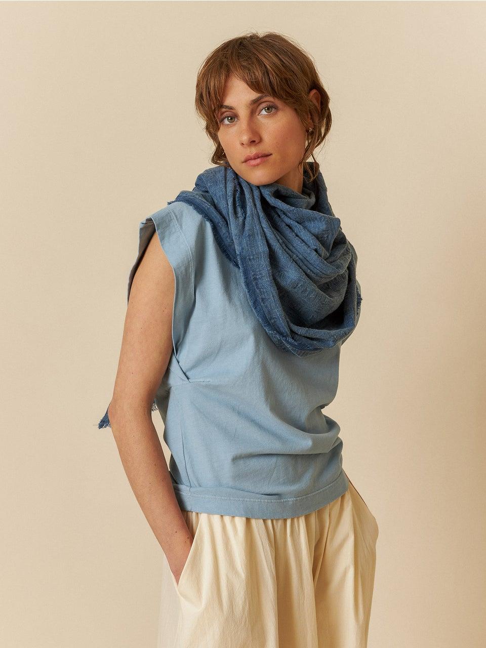 Indi & Cold FULAR ACABADO DESFLECADO