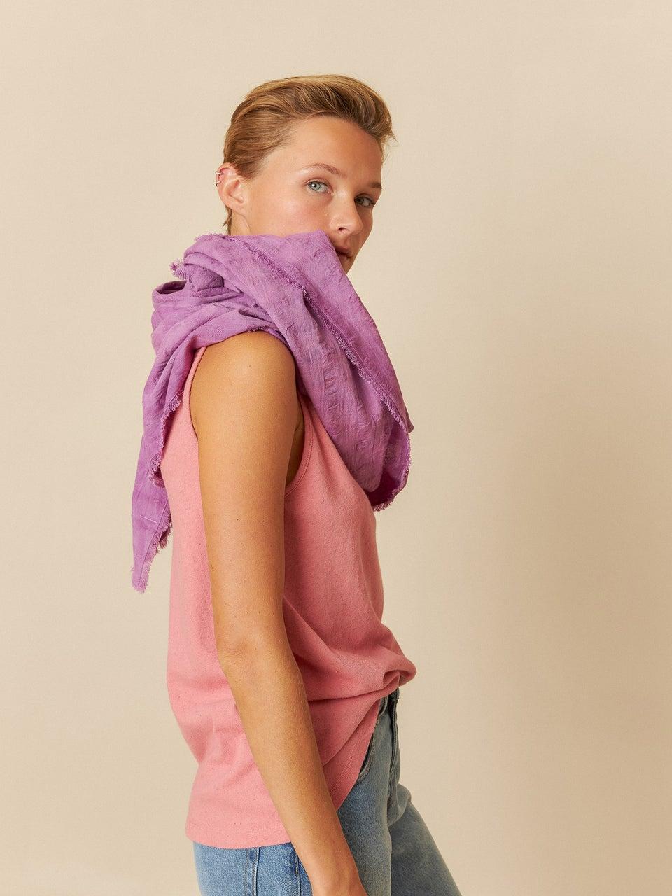 Indi & cold FULAR ACABADO DESFLECADO