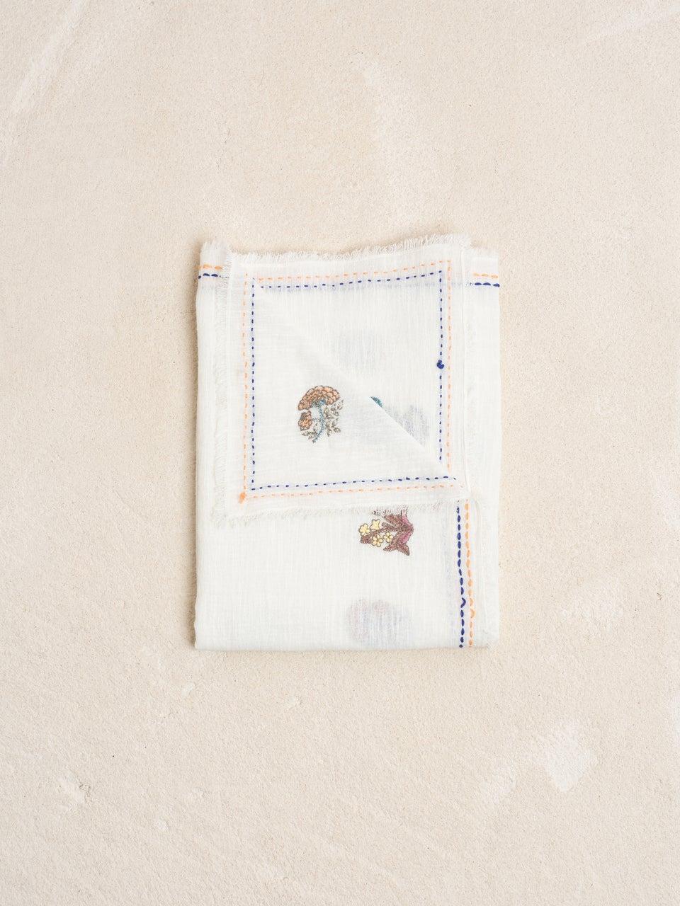 Indi & Cold FULAR RAMILLETE BORDADO