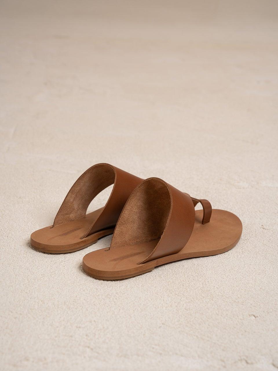 Indi & Cold SANDALIA ASIMÉTRICA PIEL