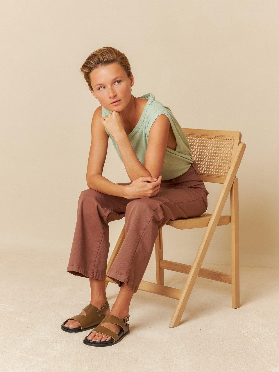 Indi & Cold SANDALIA PLANA HEBILLA