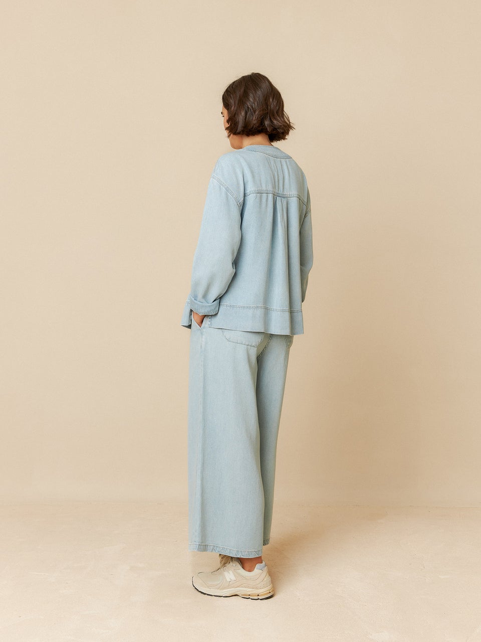 Indi & Cold SOBRECAMISA EFECTO DENIM