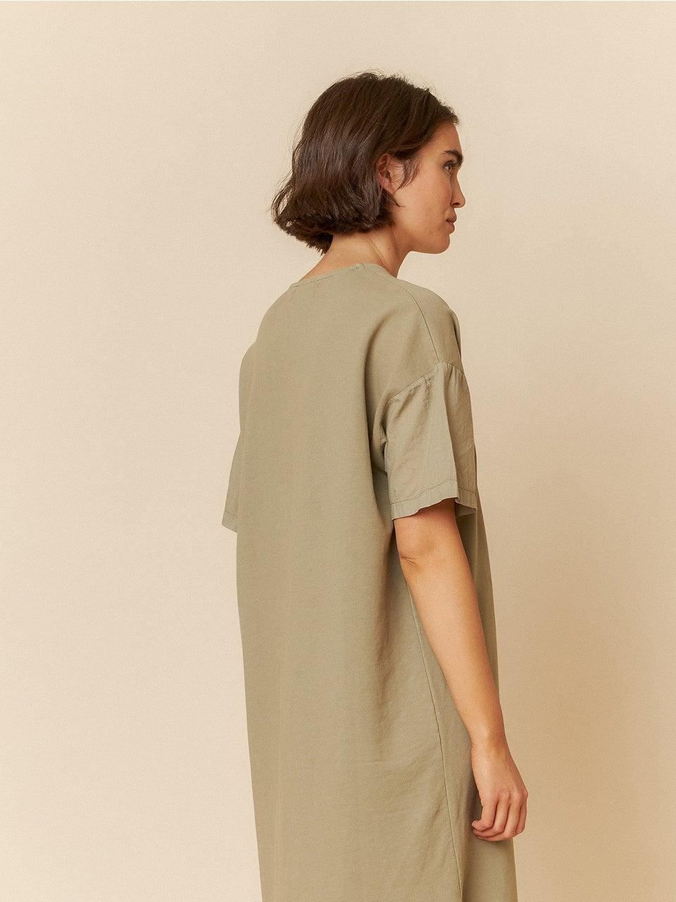 Indi & Cold VESTIDO FELPA ABERTURAS