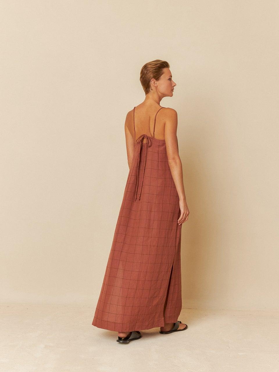 Indi & Cold VESTIDO MIDI TIRANTE