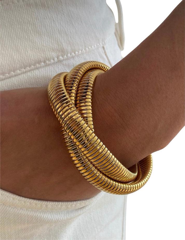 jolie jolie Pulsera triple dorada