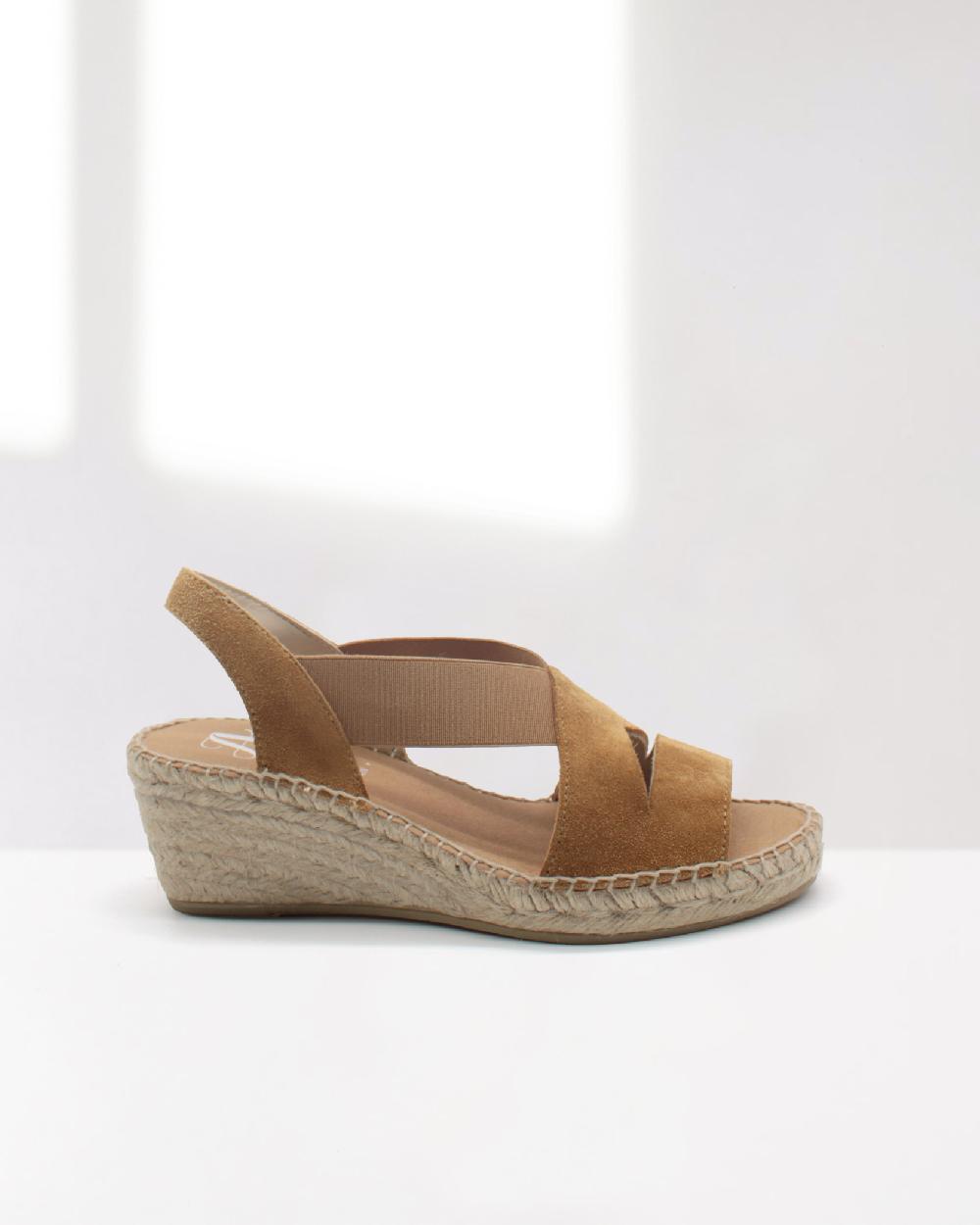 juncal aguirre Alpargatas Elara Cuero