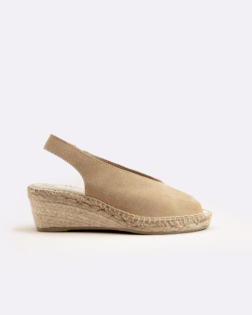 juncal aguirre Alpargatas Titania Avellana