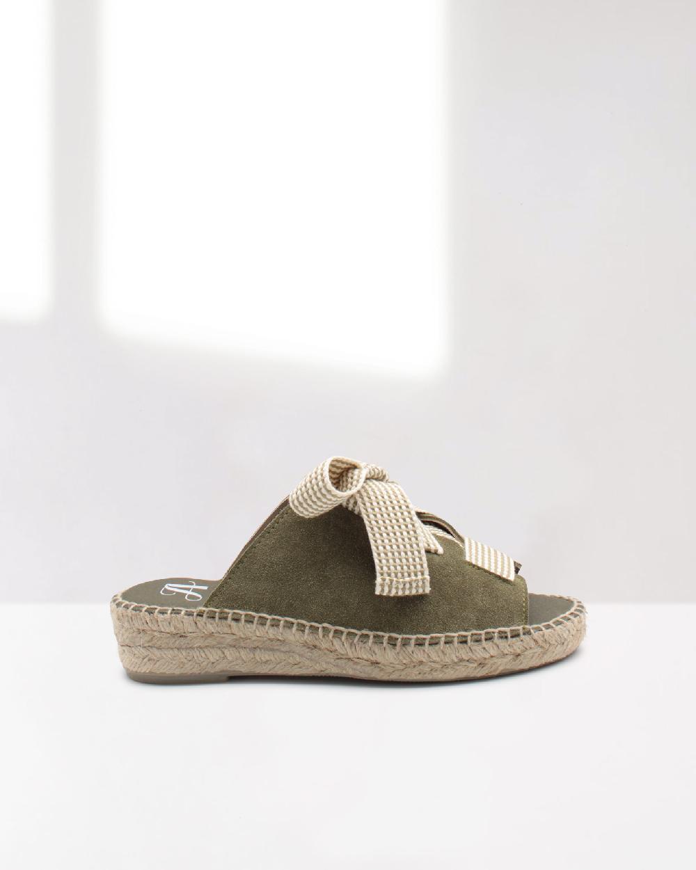 juncal aguirre Alpargatas Ubia Kaki