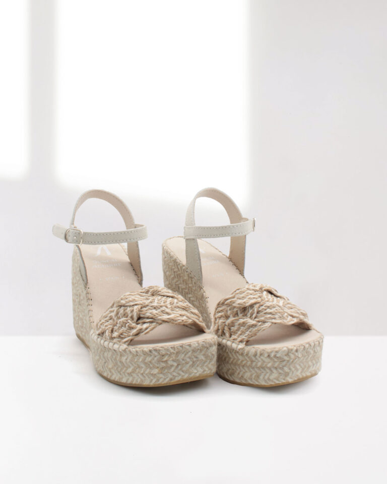 Juncal Aguirre Cuñas Naos Crudo