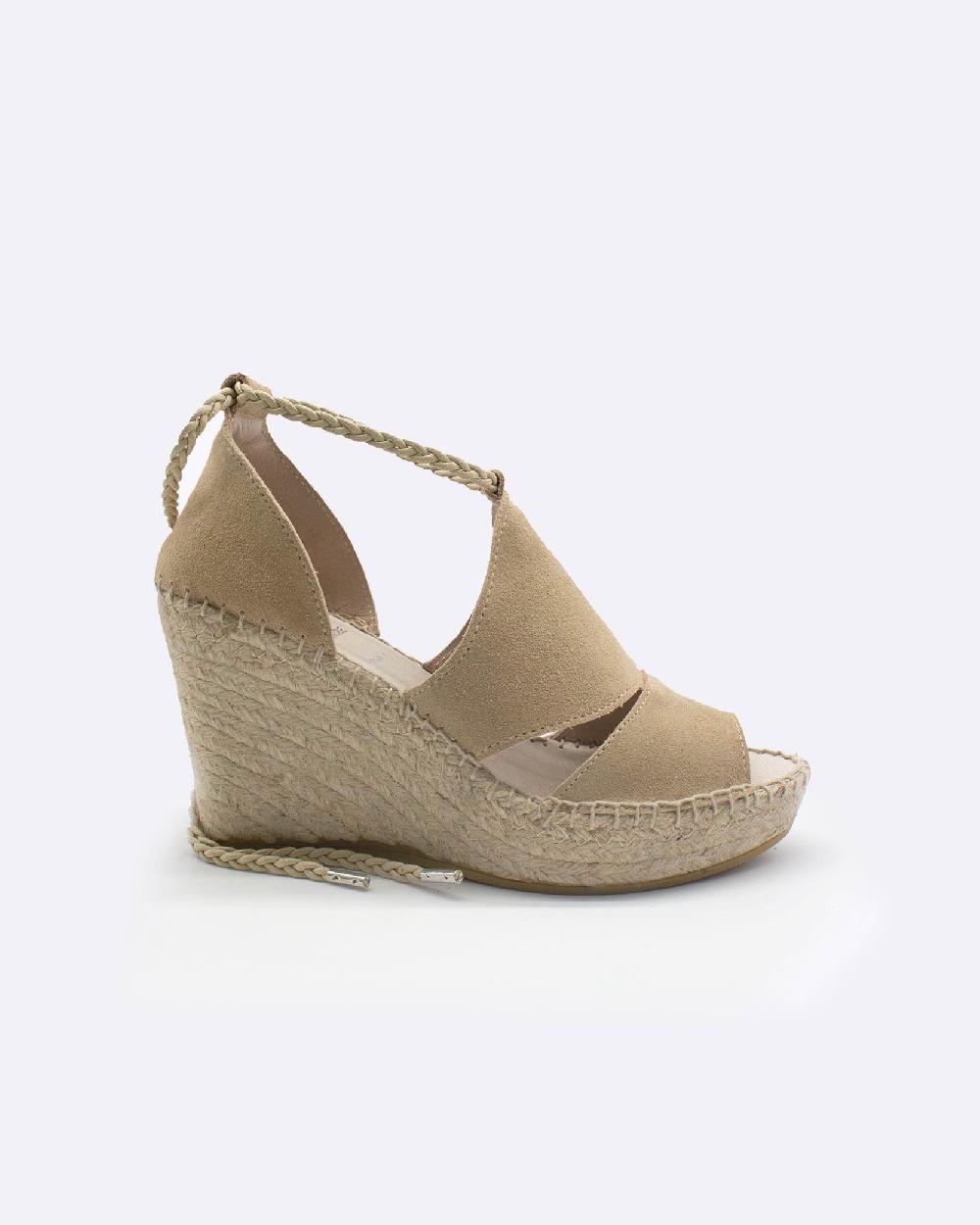 juncal aguirre Cuñas Silvita Avellana