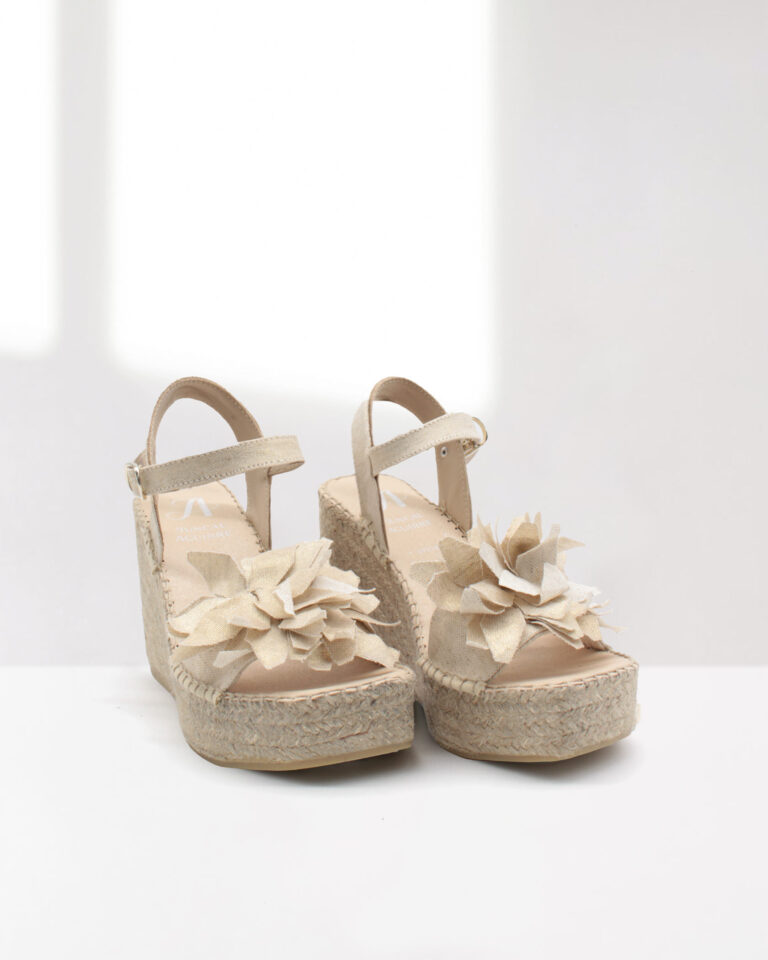 Juncal Aguirre Cuñas Zaniah Platino