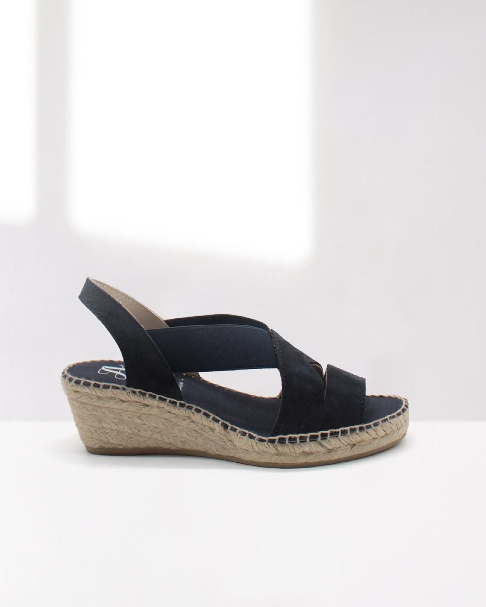 juncal aguirre Esparteñas Elara Marino