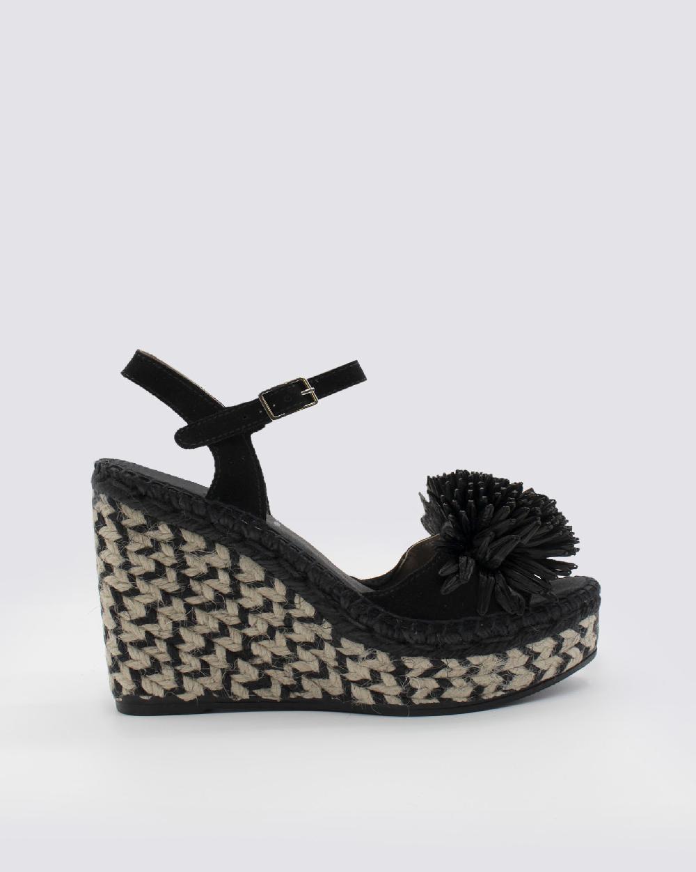 juncal aguirre Plataforma Esfena Negro