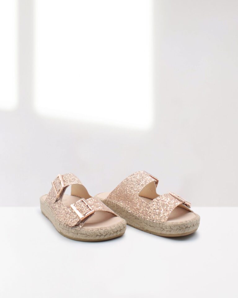 Juncal Aguirre Sandalia Saria Nude