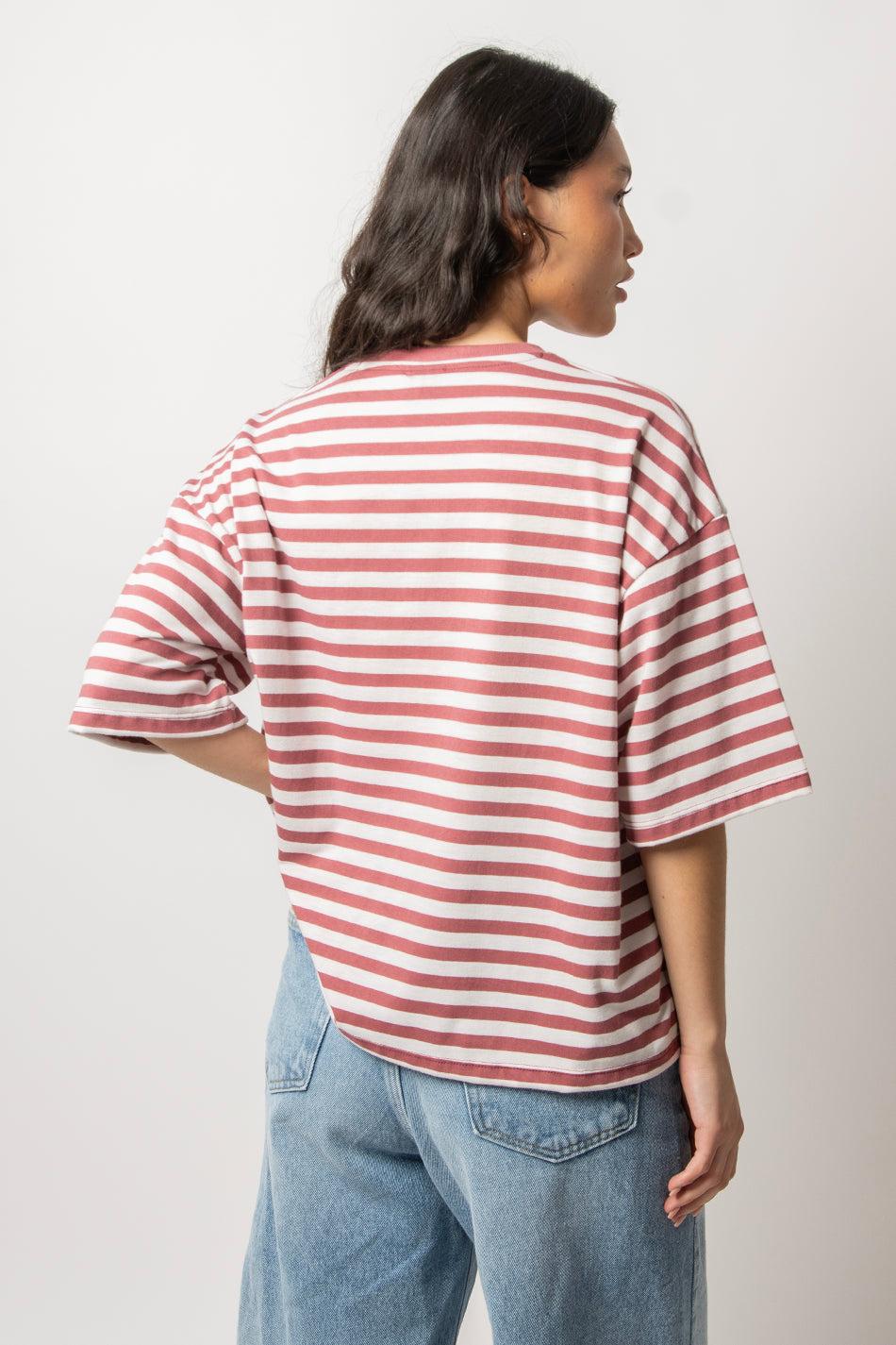 Kaotiko Camiseta Burgundy Heart Stripes