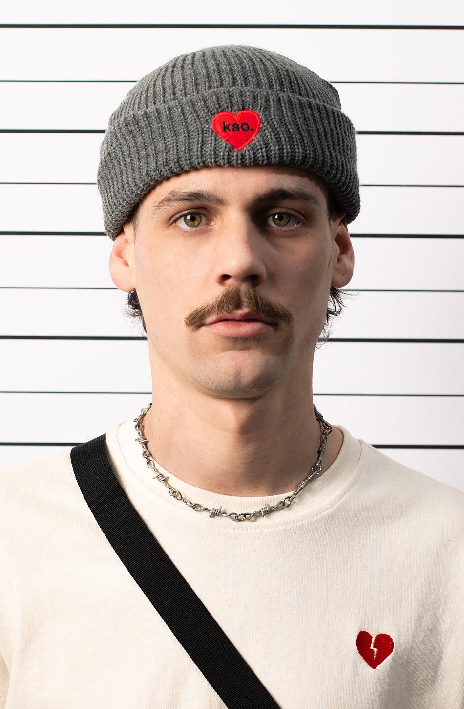 kaotiko Gorro Heart Red Kao Grey