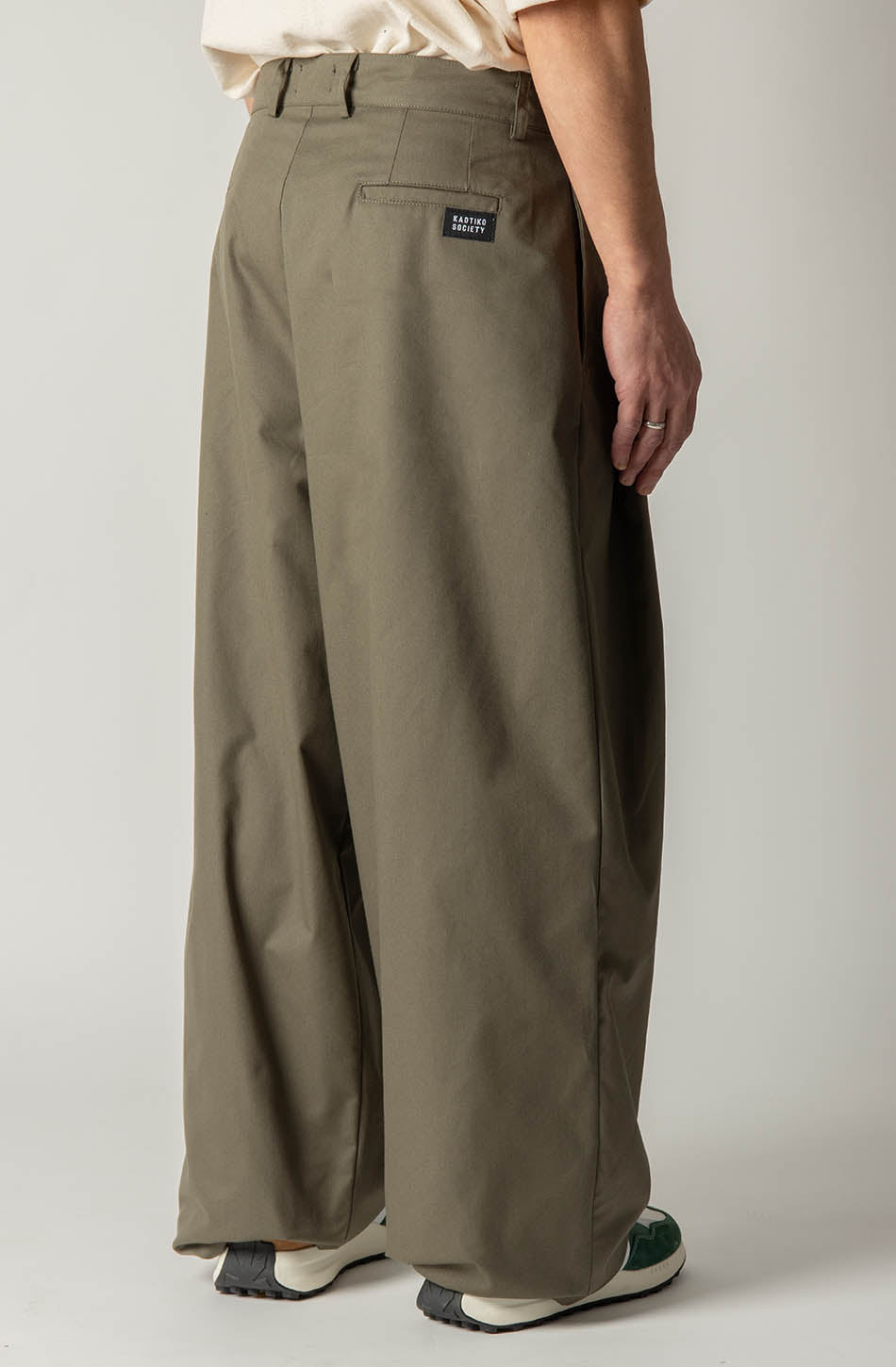 Kaotiko Pantalón Norway Wide Leg Army