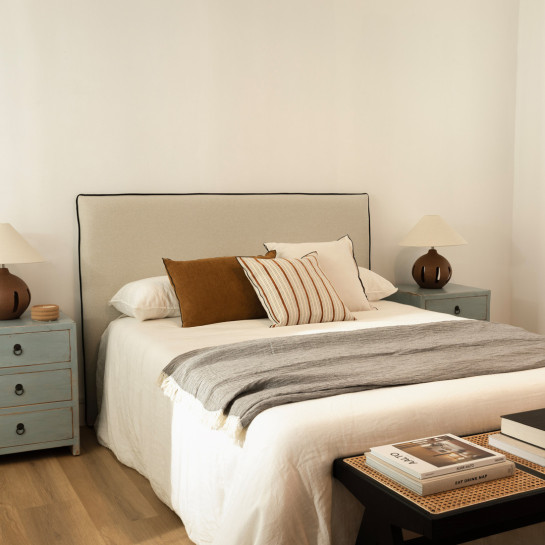 Kenay Home Cabecero Tapizado Desenfundable 150/160 Beige Ribete Negro