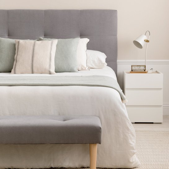 Kenay Home Banqueta Gris Pata Natural