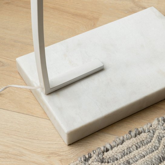 Kenay Home Lámpara De Pie Blanca