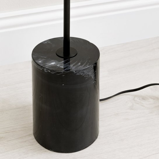 Kenay Home Lámpara De Pie Negra