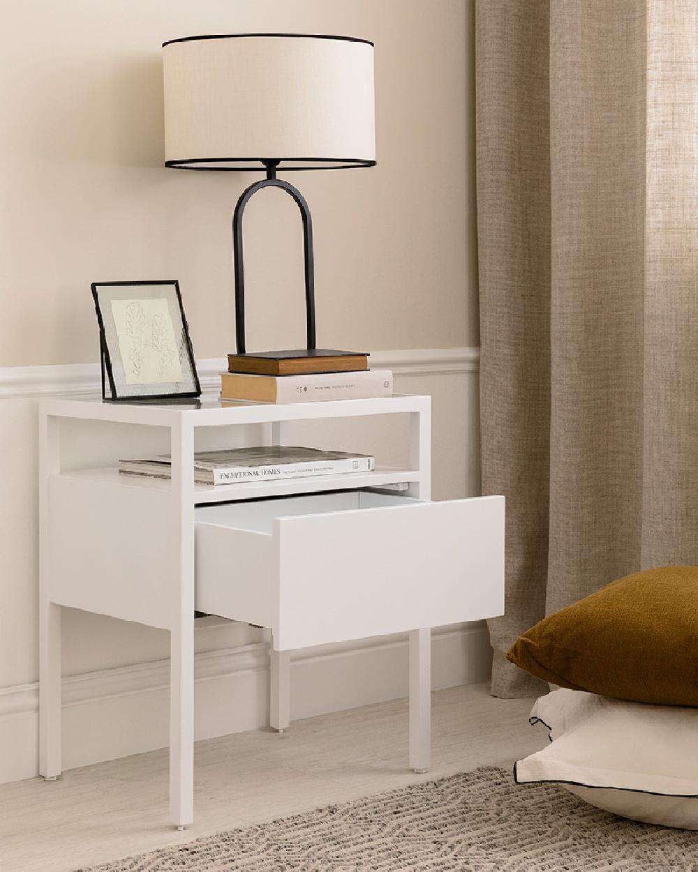 kenay home Mesita blanca