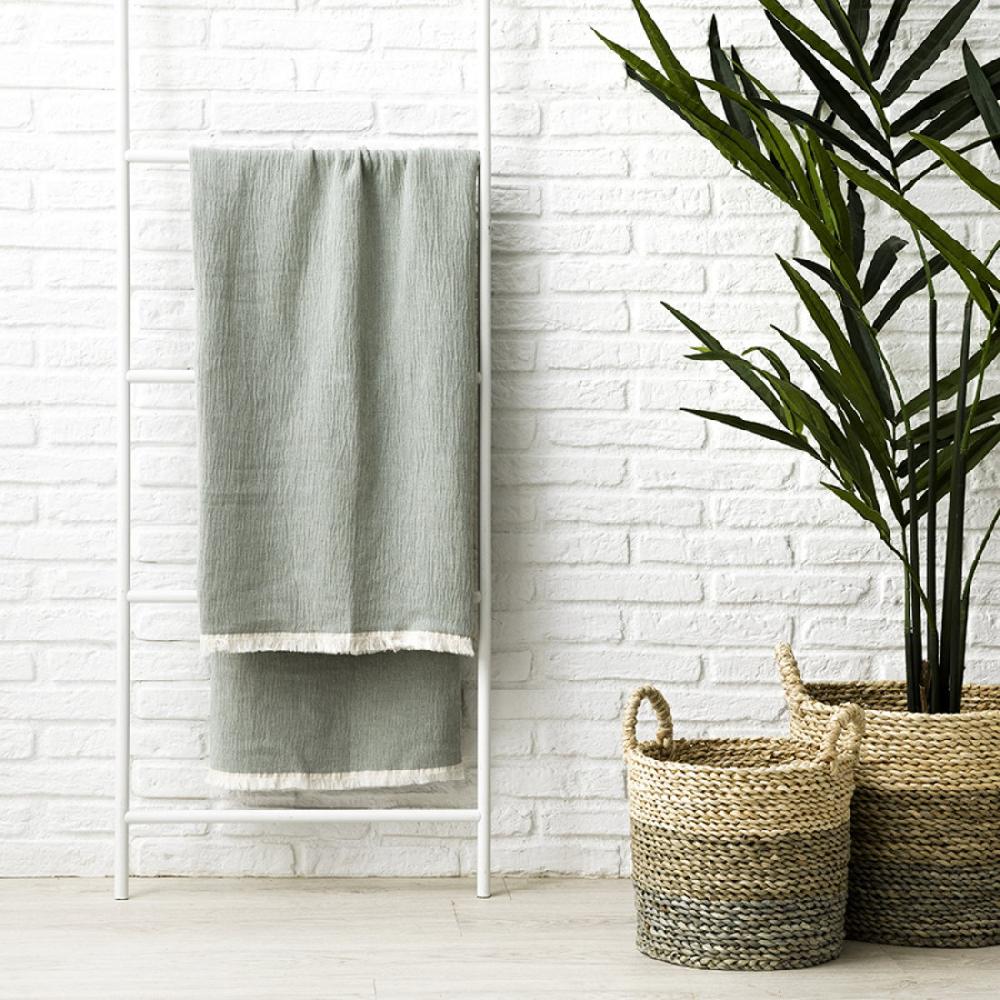 Kenay Home Plaid Menta