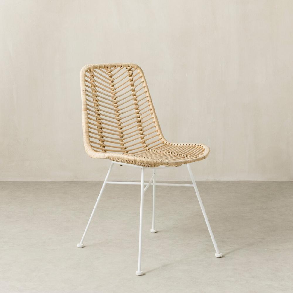 kenay home Silla ratán natural patas blancas