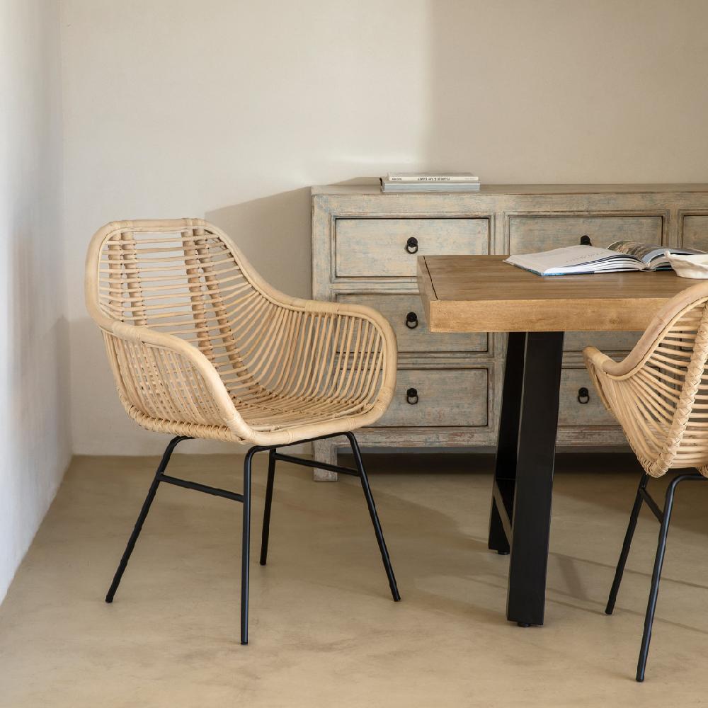 kenay home Sillón de ratán patas negras