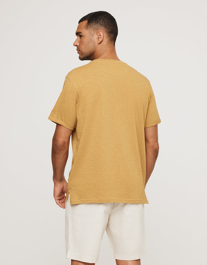 Koala Bay Camiseta Manga Corta Mostaza - Button