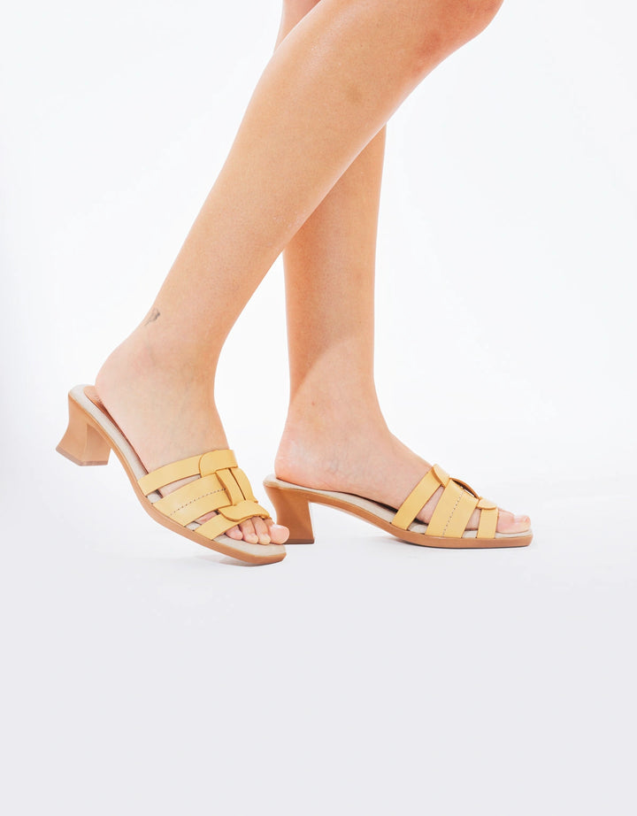 Koala Bay Sandalia Tacón Camel - Dhaka