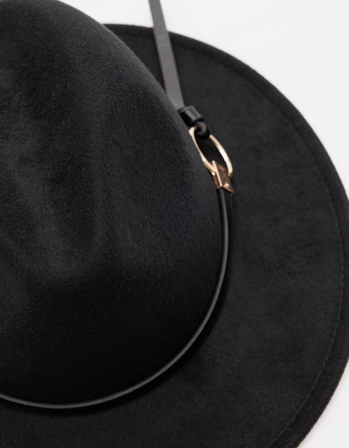 Koala Bay Sombrero Negro - Twizel