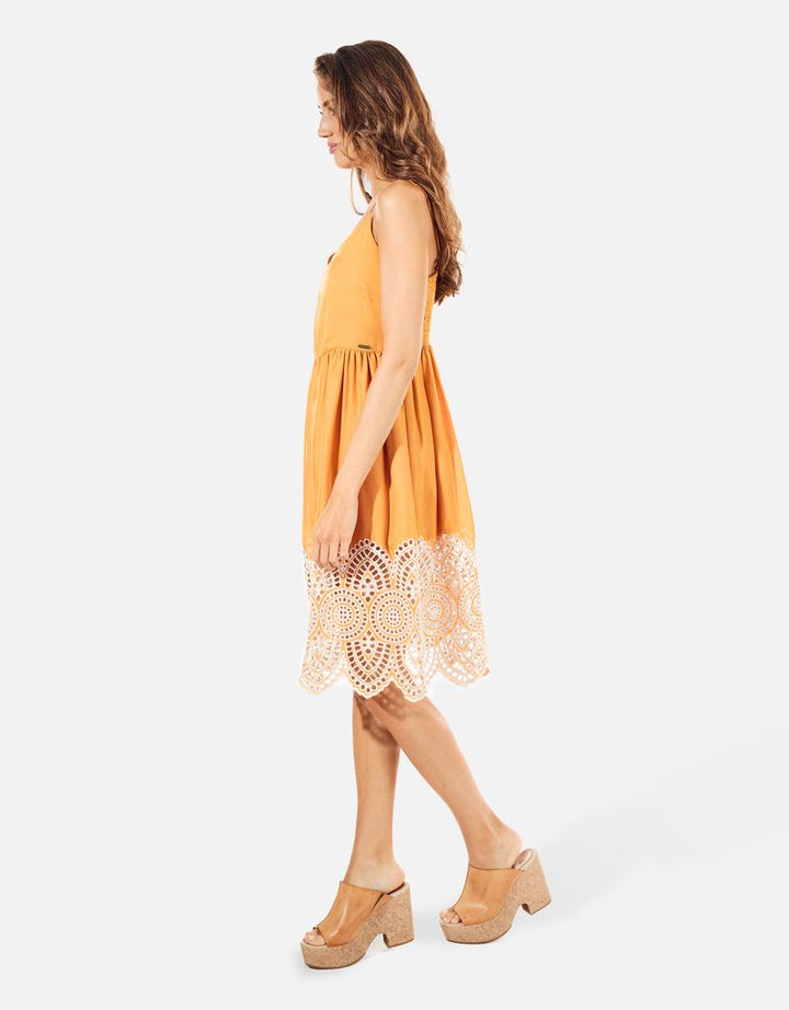 Koala Bay Vestido Corto Mostaza - Dressy