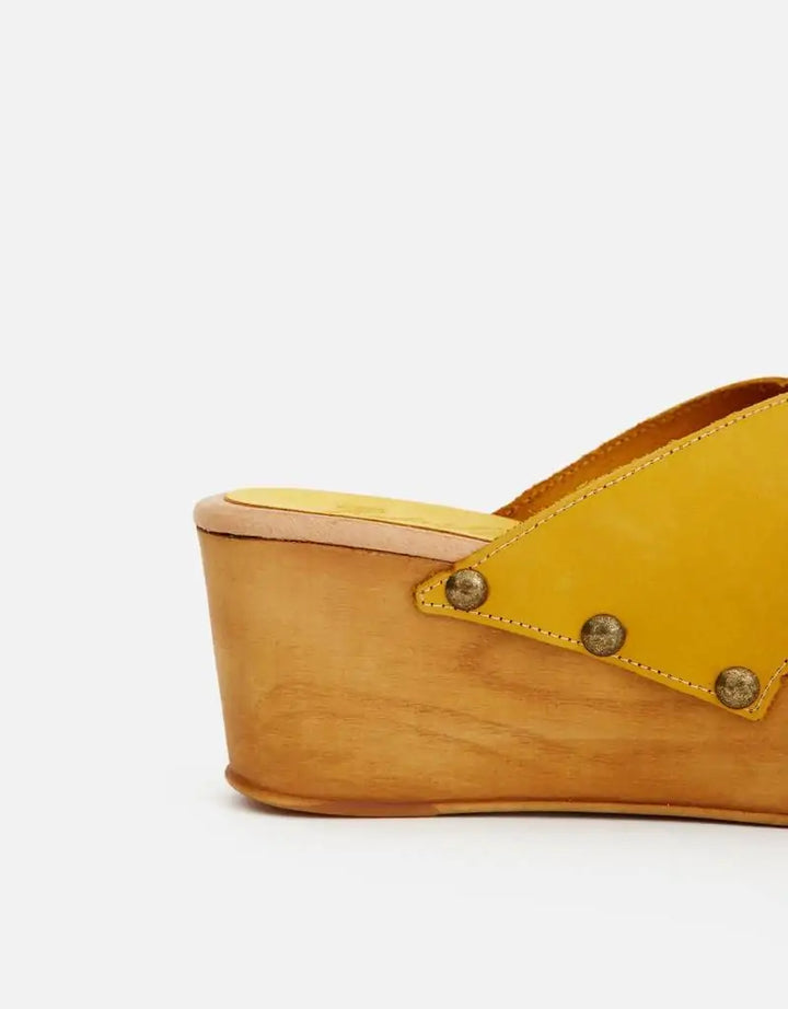 Koala Bay Zueco Mostaza - Varenna