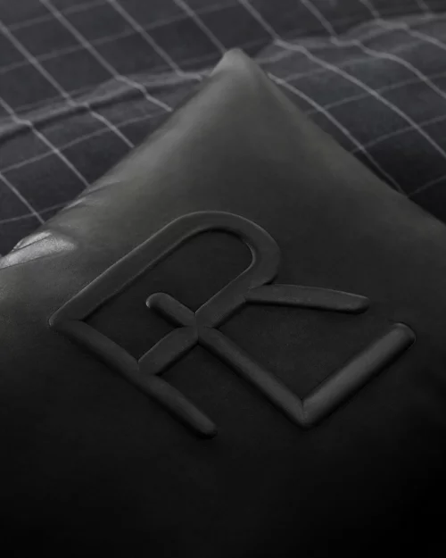 Lauren Ralph Lauren Bryson Throw Pillow | Ralph Lauren® ES