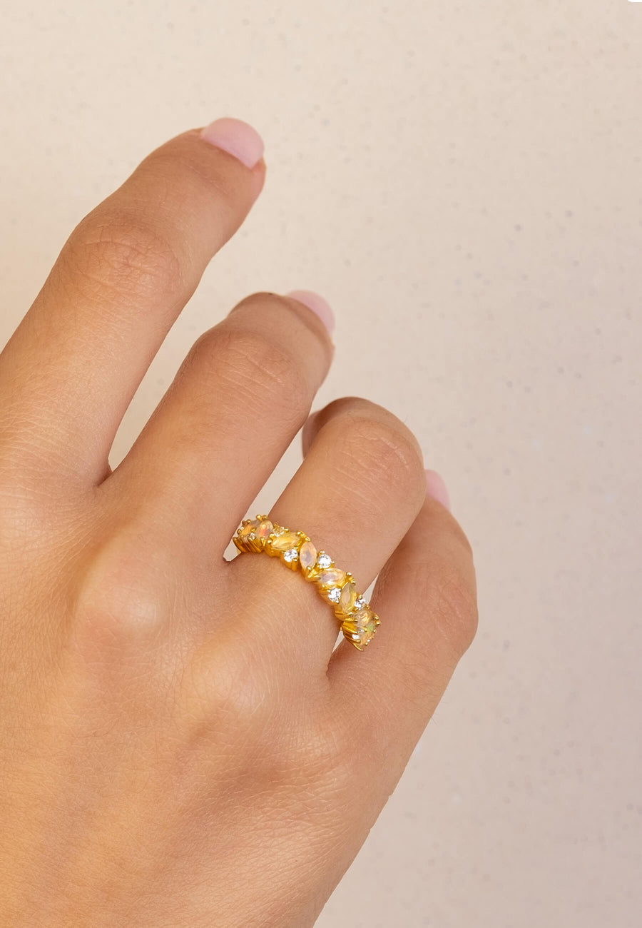 Lavani Anillo Ópalo Octubre