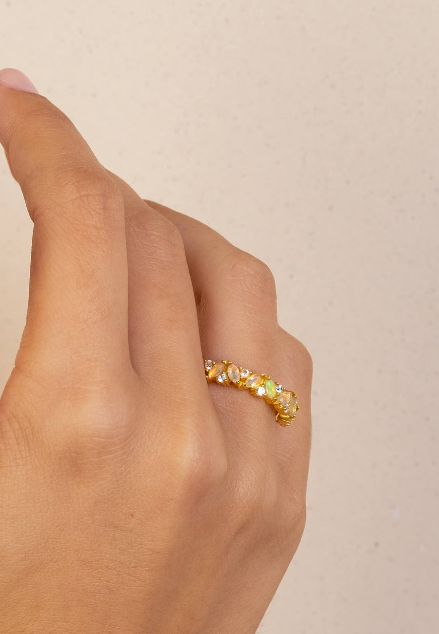 Lavani Anillo Ópalo Octubre