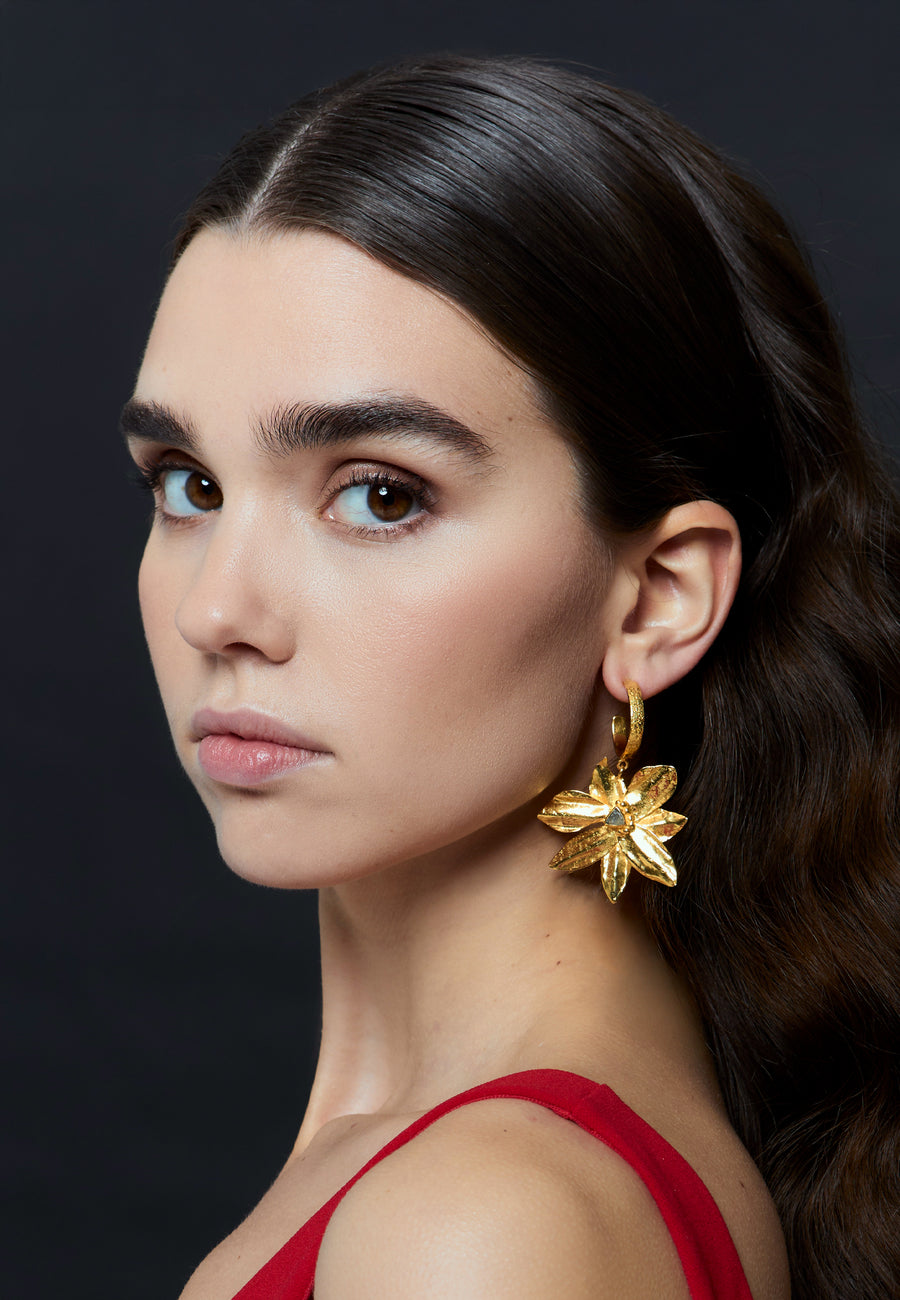 Lavani Aros Lotus Flower Dorado