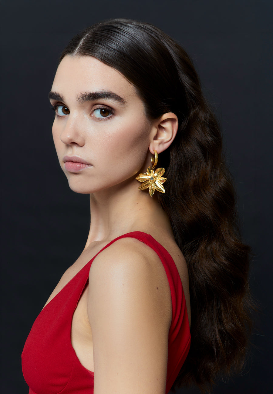 Lavani Aros Lotus Flower Dorado